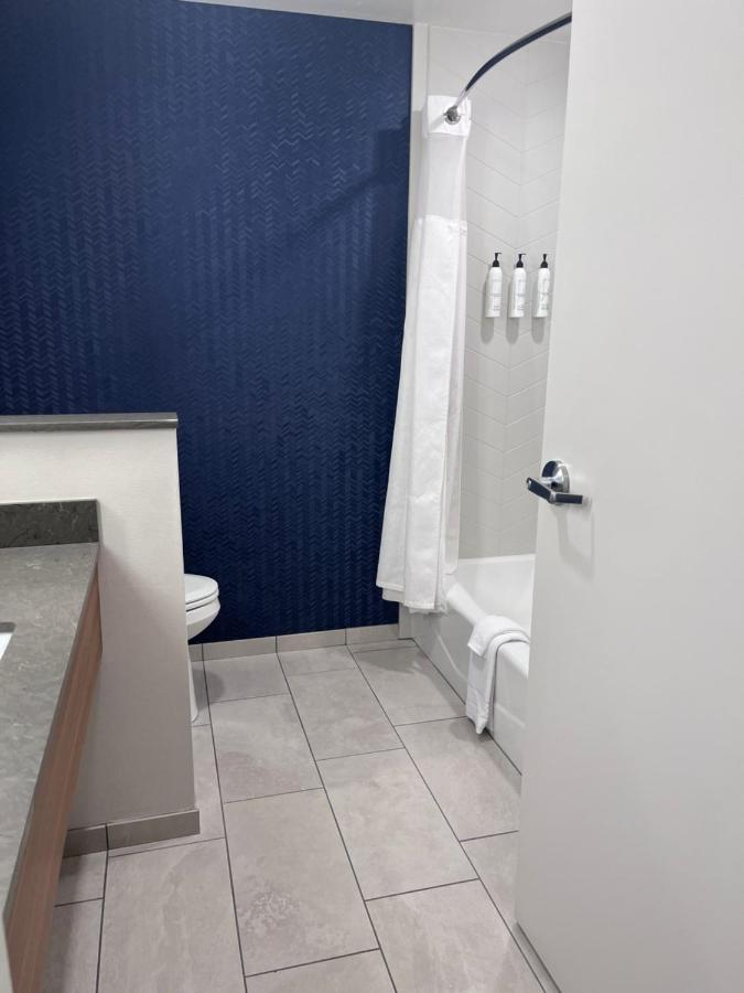 Fairfield Inn & Suites By Marriott Oskaloosa Екстериор снимка